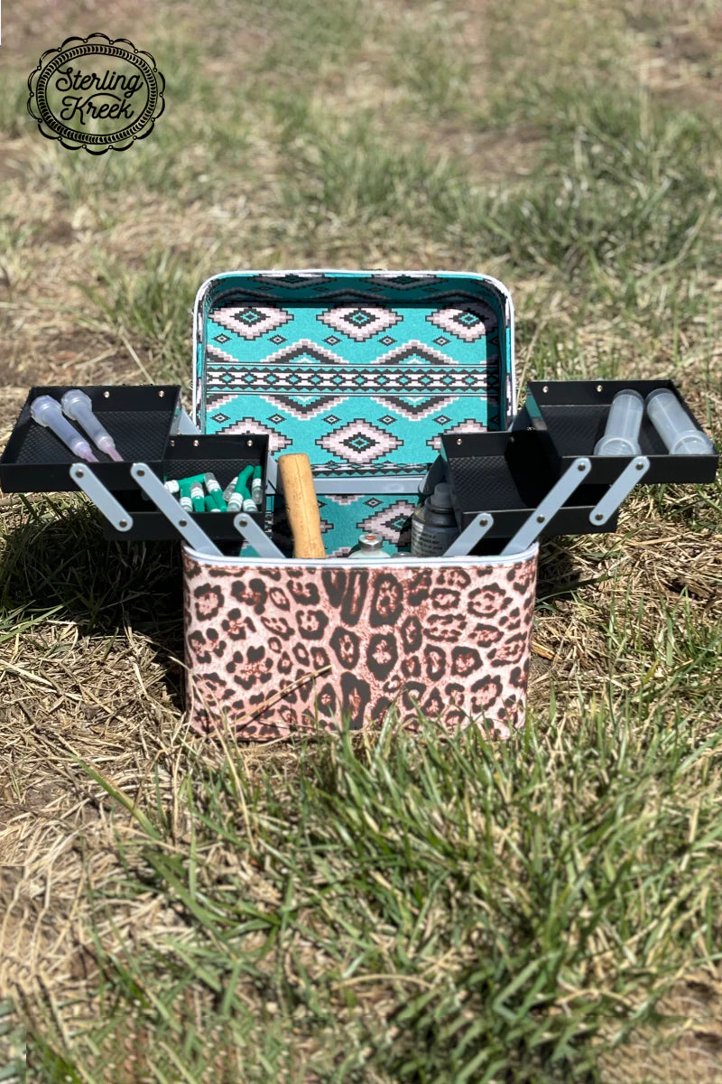 WILDLY WESTERN MAKEUP BOX